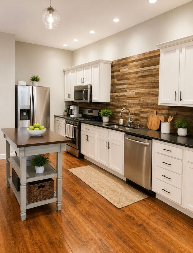 Building Photo - Renovated Modern Historic Home with Private Fenced Yard & Primary Suite