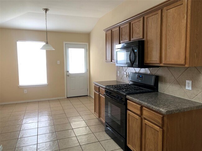 Foto del edificio - 2338 Green Meadows Ln