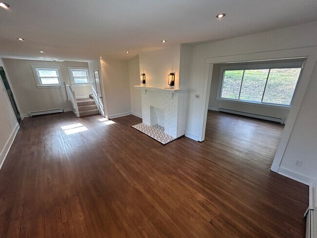 Foto del edificio - 8527 Westwood Rd