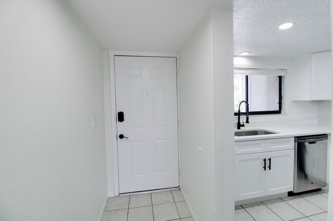 Building Photo - 1064 Lotus Pkwy