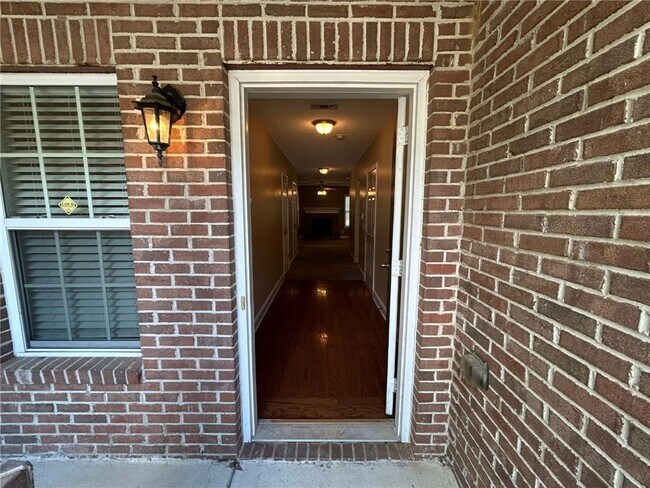 Foto del edificio - 3233 Glenloch Pl