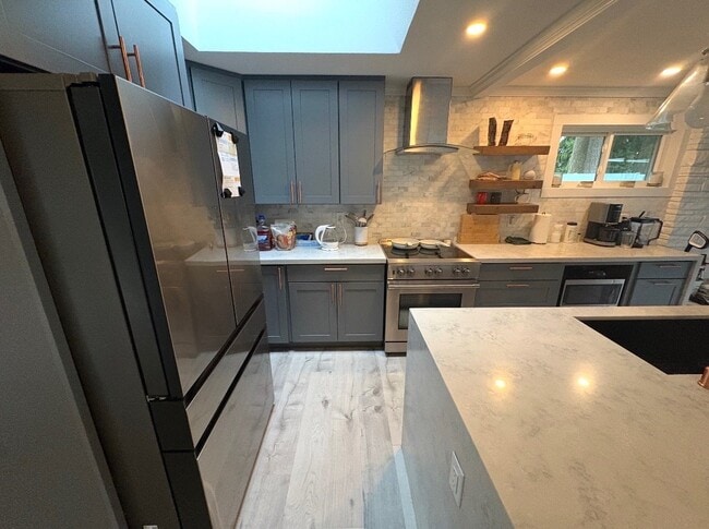 Foto del edificio - 21801 51st Ave W