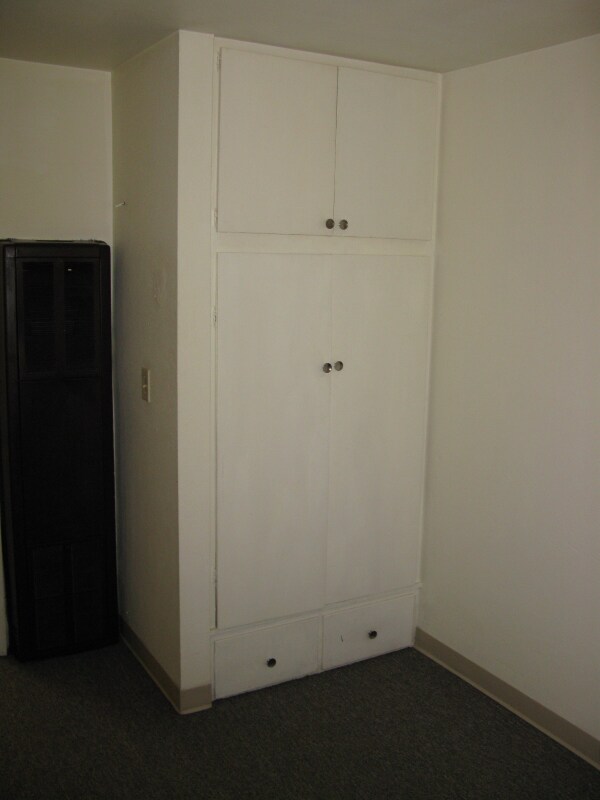 Building Photo - 844 Avenue D