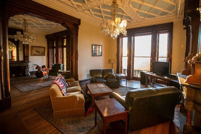 sala de estar - 100 Cornell Ave