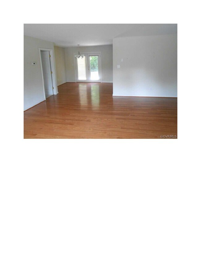 Foto del edificio - 9302 Woodcrest Rd