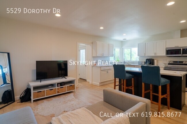 Building Photo - 5529 Dorothy Dr
