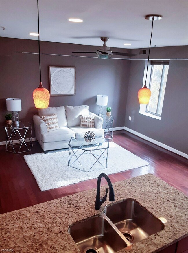 Foto del edificio - 1 br, 1 bath Condo - 5401 9th Street North...