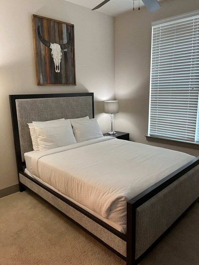 Foto del edificio - 5720 Carnegie Blvd