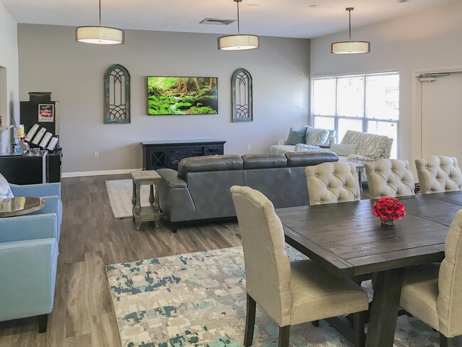 Photo - Shawnee Apartments