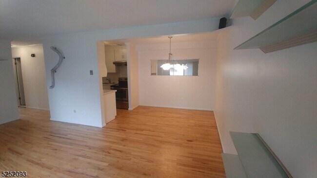 Foto del edificio - 2350 NJ-10
