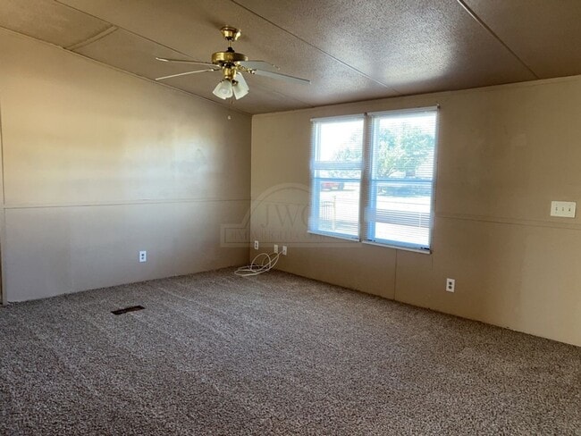 Foto del edificio - 3406 Valencia Dr