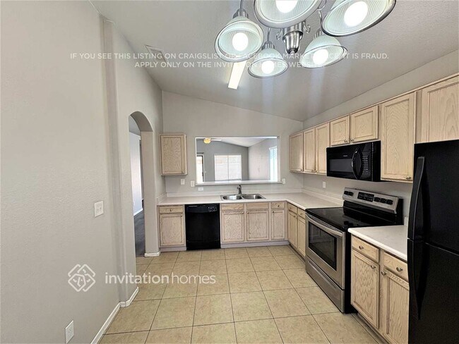 Foto del edificio - 7349 N 70th Dr