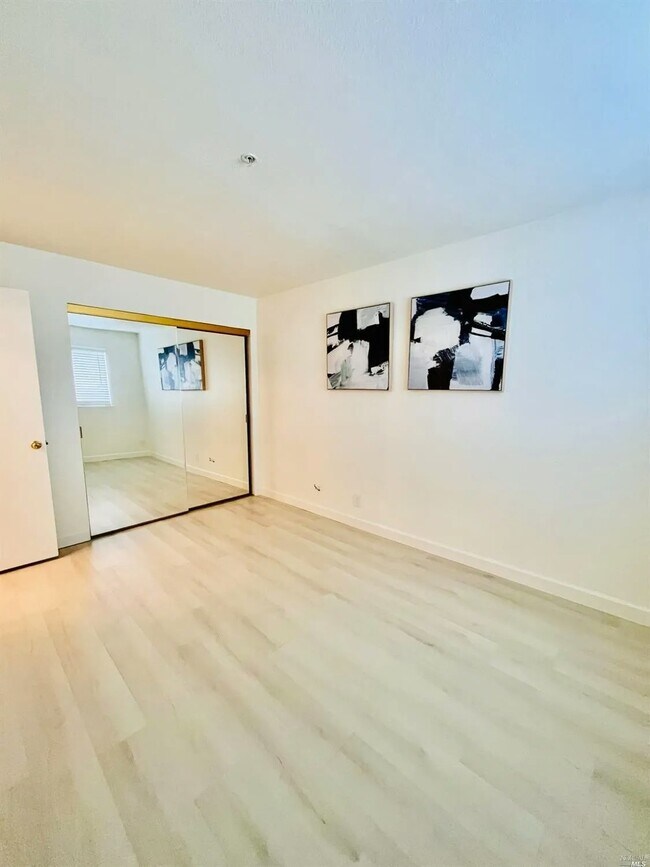 Foto del edificio - 125 Sea Crest Cir