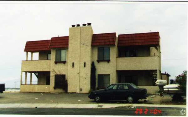 Building Photo - Sierra Sunrise