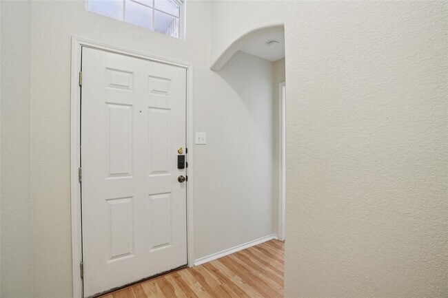 Foto del edificio - 410 S Water Ln