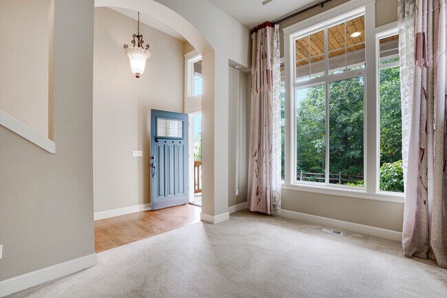 Building Photo - 8832 NE 148th Pl Kenmore, WA 98028 $3,700 ...