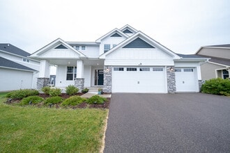 Building Photo - 18362 Greenstone Way