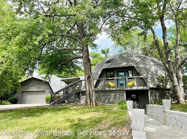 Foto del edificio - 5 br, 4 bath House - 714 S Pin Oak Drive