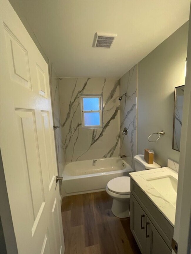 Foto del edificio - Coming Soon Remodeled 3 bedroom 2 bath House