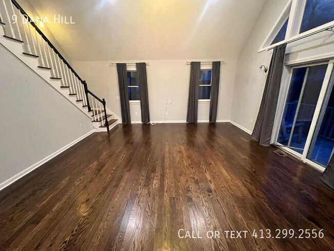 Building Photo - Rare Chance for a Pristine 4 BR, Single Fa...