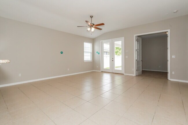 Building Photo - 152 Brentley Ln