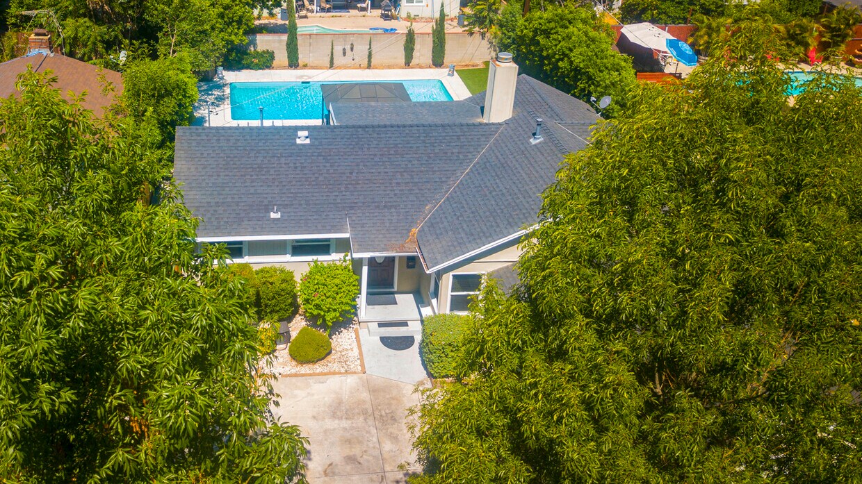 8853 Oso Ave, CA 91306 House for Rent in CA