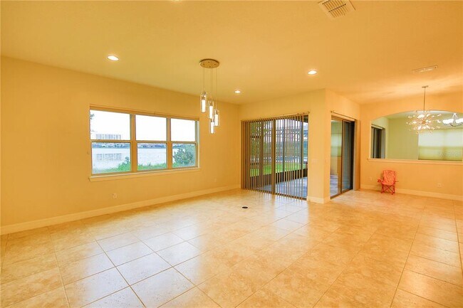Foto del edificio - 11148 Lemon Lake Blvd