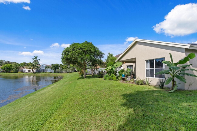 Building Photo - 5078 Willow Pond Rd W