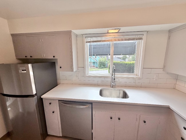 Foto del edificio - 1411 SW Dewitt St