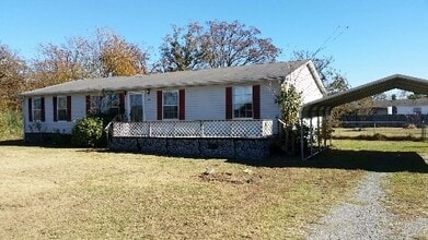 Building Photo - 5526 Crystal Dr