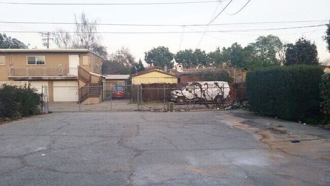 Building Photo - 7960 Princevalle St