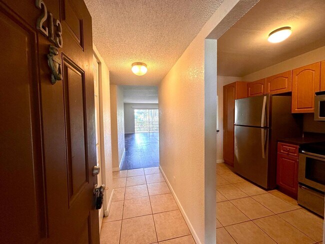 Building Photo - 120 Sparrow Dr