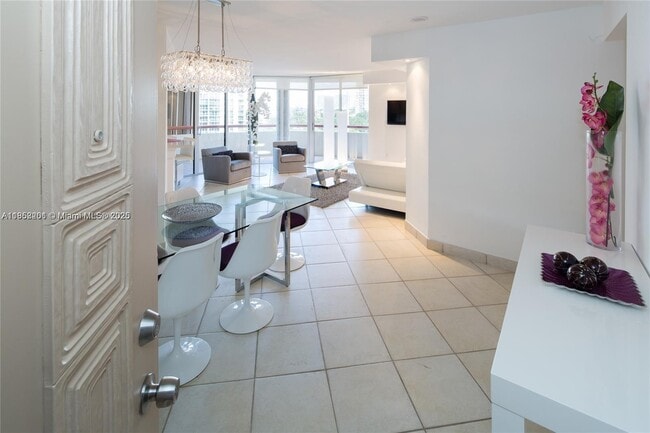 Building Photo - 15645 Collins Ave