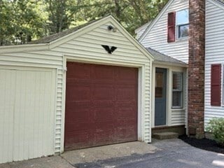 Building Photo - 83 Woodridge Rd