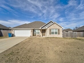 Building Photo - 2208 Brown Bear Ln