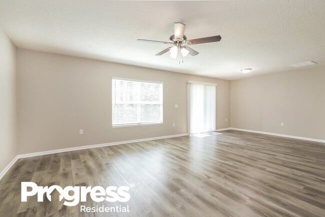Building Photo - 11454 Carson Lake Dr