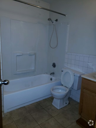 Building Photo - 2094 Phillips Rd