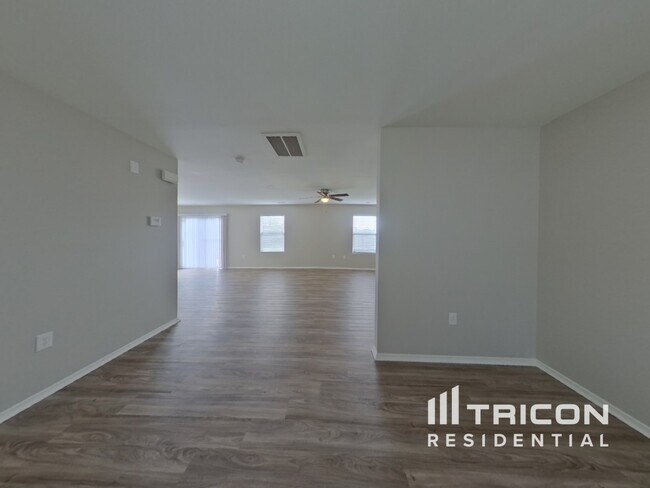 Foto del edificio - 12607 Dervish Ln