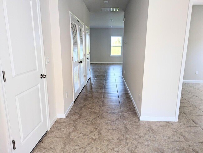 Foto del edificio - 10651 SW Vasari Way