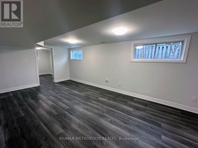 Building Photo - 29 Alanbury Crescent