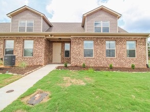 Building Photo - 18185 Mae Cir