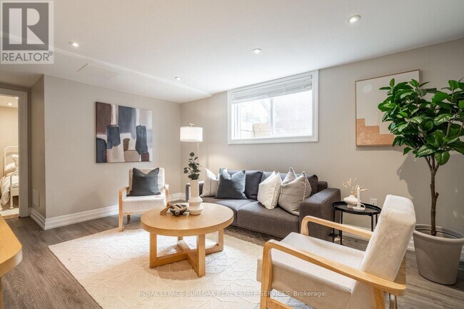 Photo du bâtiment - 34 Briarwood Crescent