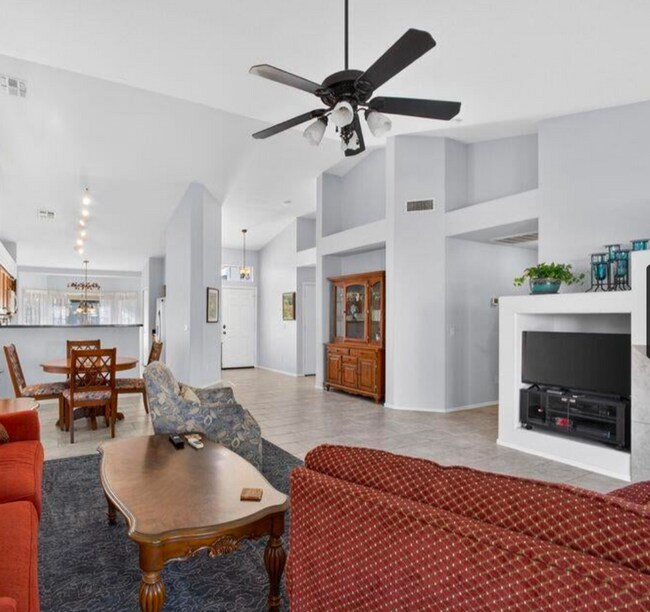 Foto del edificio - GORGEOUS home in the heart of Gilbert!