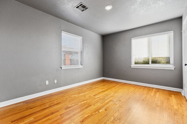 Foto del edificio - 3221 NW 39th Terrace