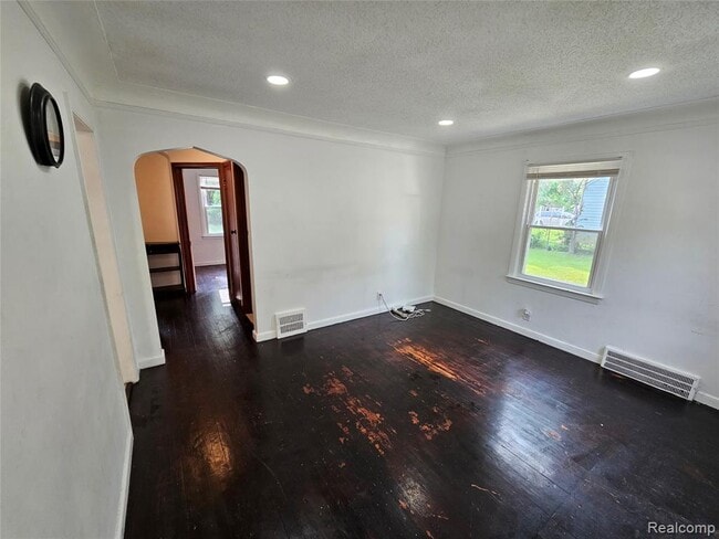 Building Photo - 7415 Artesian St