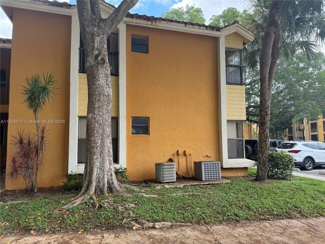 Building Photo - 3986 Coral Tree Cir
