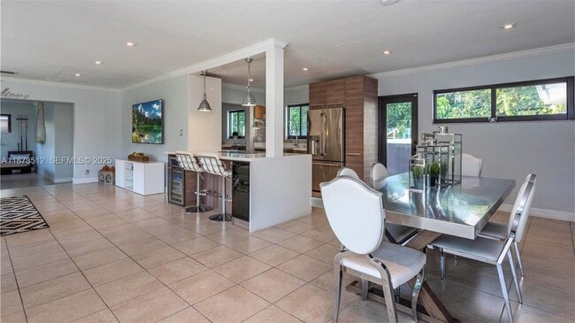 Building Photo - 201 NE 26th Ave