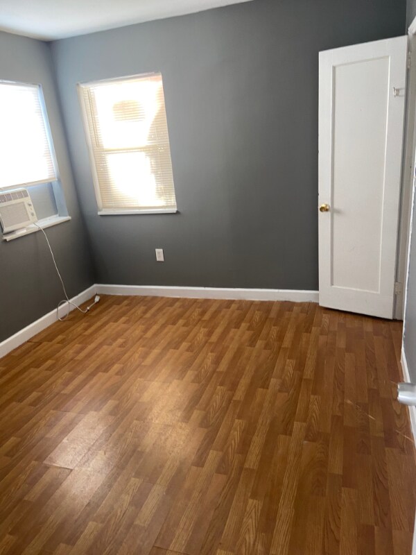 Building Photo - 2131 Hayes St
