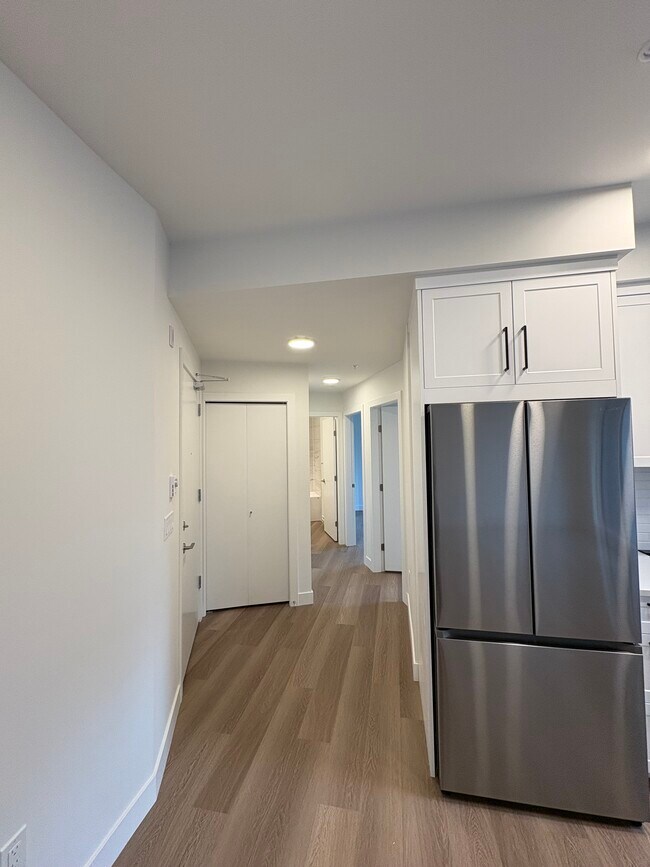 Photo du bâtiment - 33820 S Fraser Way