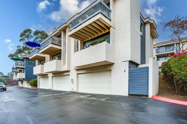 Foto del edificio - Welcome to this beautiful 1,042 sq. ft. condo offering modern comfort in a prime location!